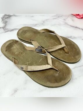 UGGS AUSTRALIA “Ally II” Leather Flip Flops Distressed Boho Y2K
